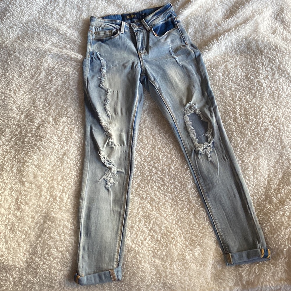Ripped Jeans . Size 3/25. Indigo Rein